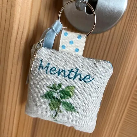 Bed and Breakfast Le Champ Bagnolet 3*